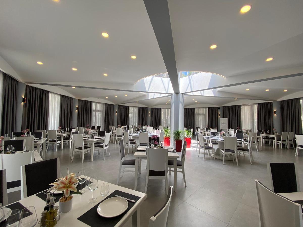 Atrium Deluxe Resort Golem  Esterno foto