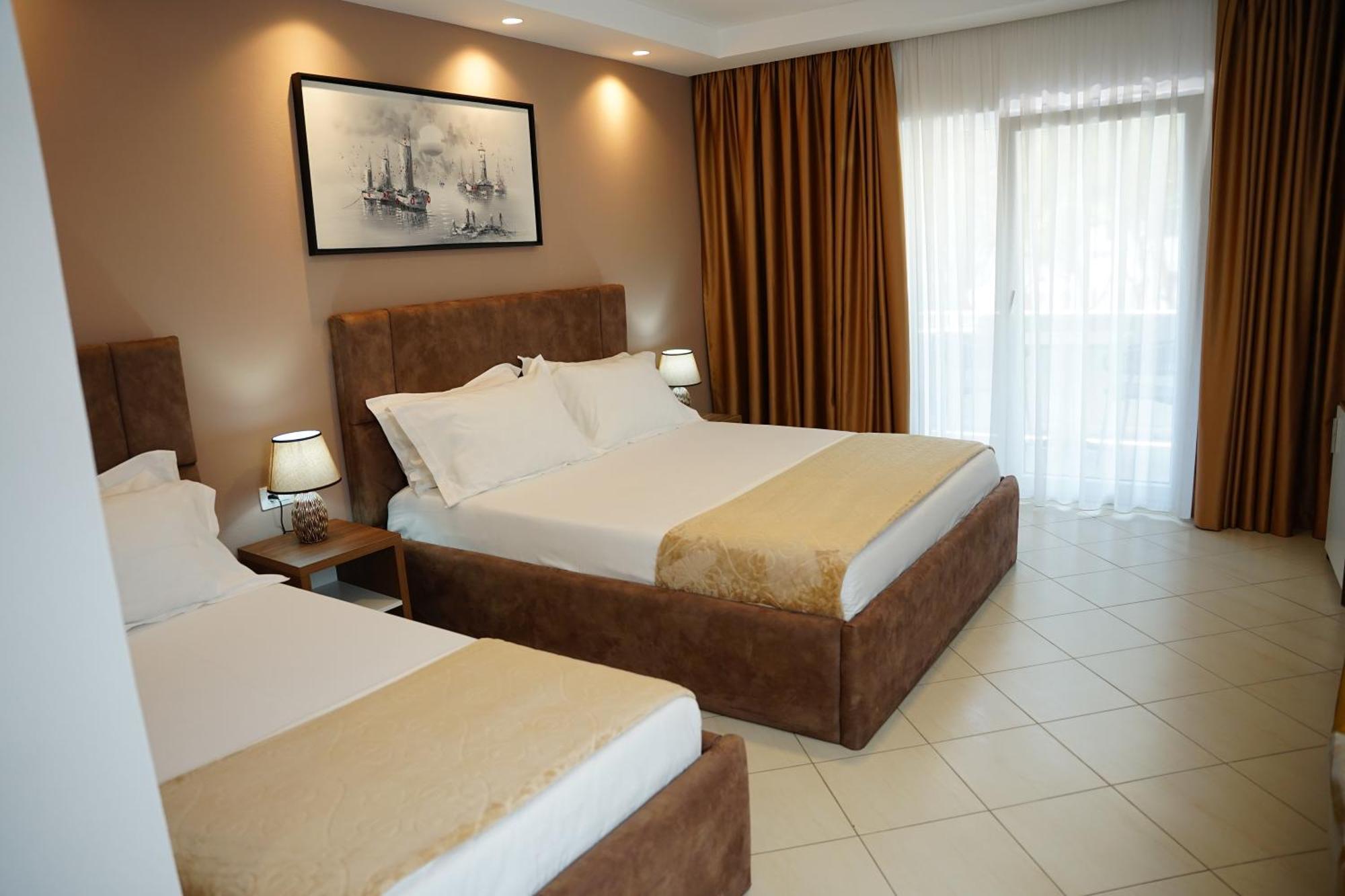 Atrium Deluxe Resort Golem  Esterno foto