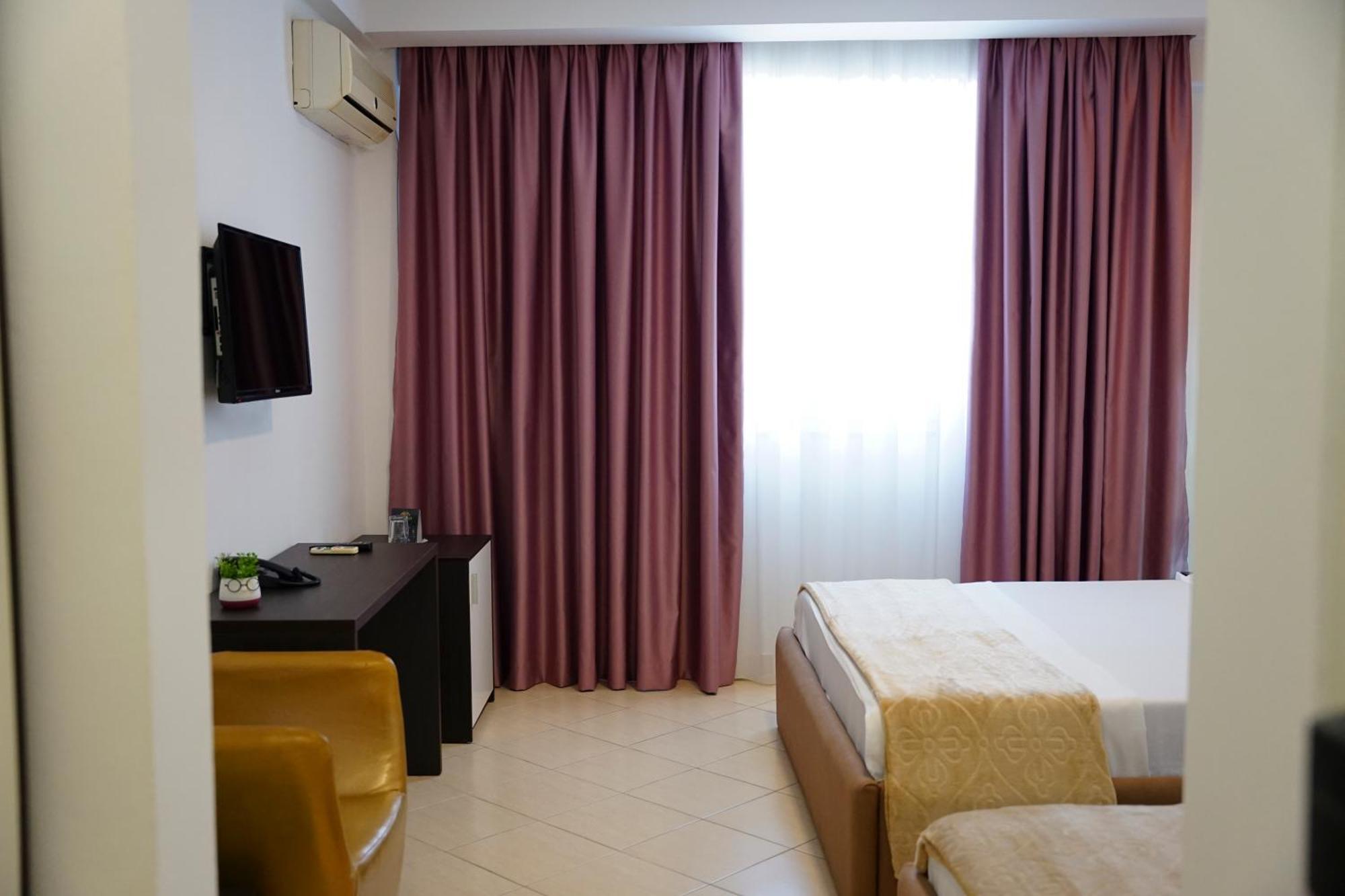 Atrium Deluxe Resort Golem  Esterno foto